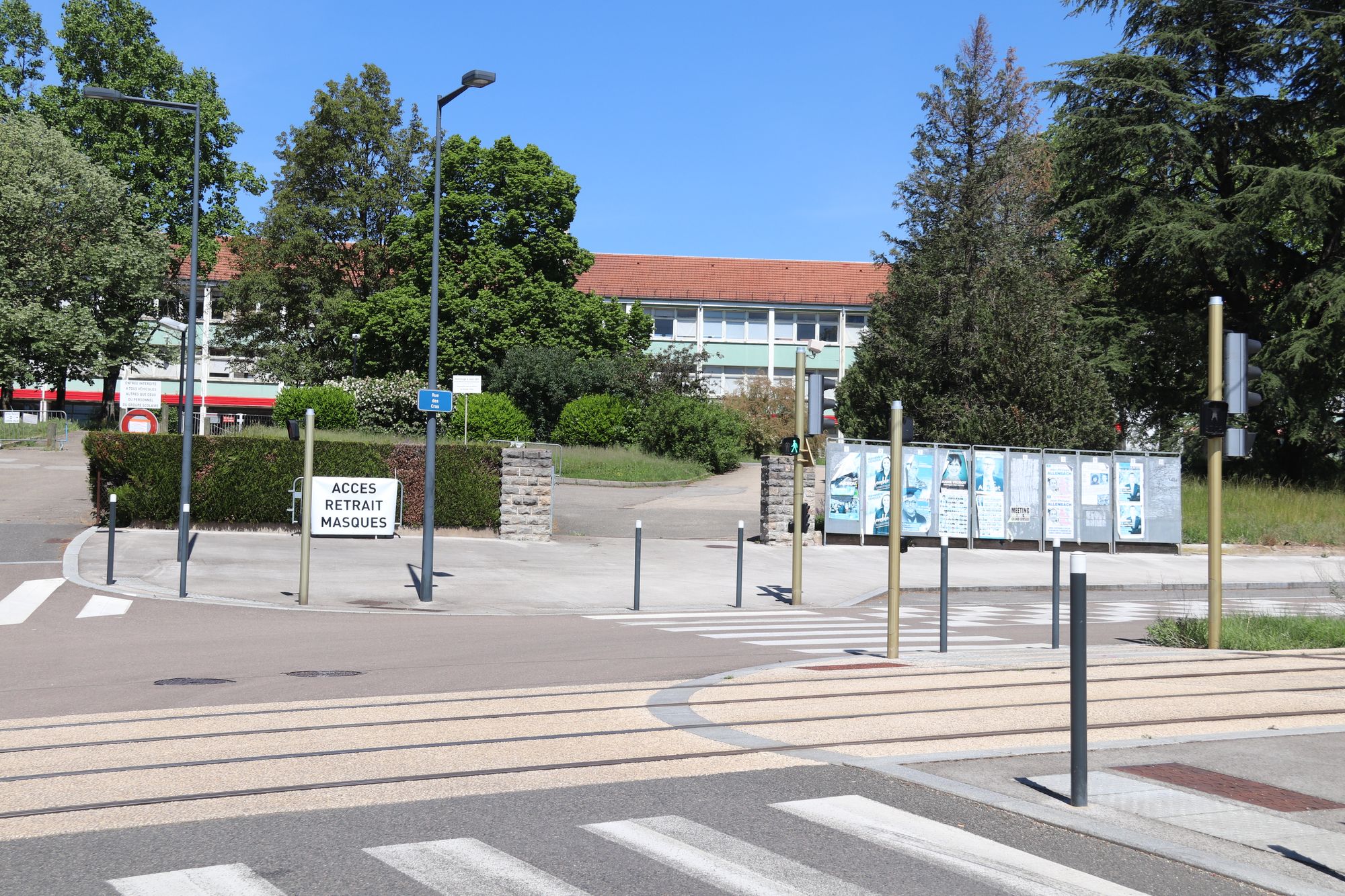 Besançon. 150 000 masques chirurgicaux distribués, en attendant ceux en tissu