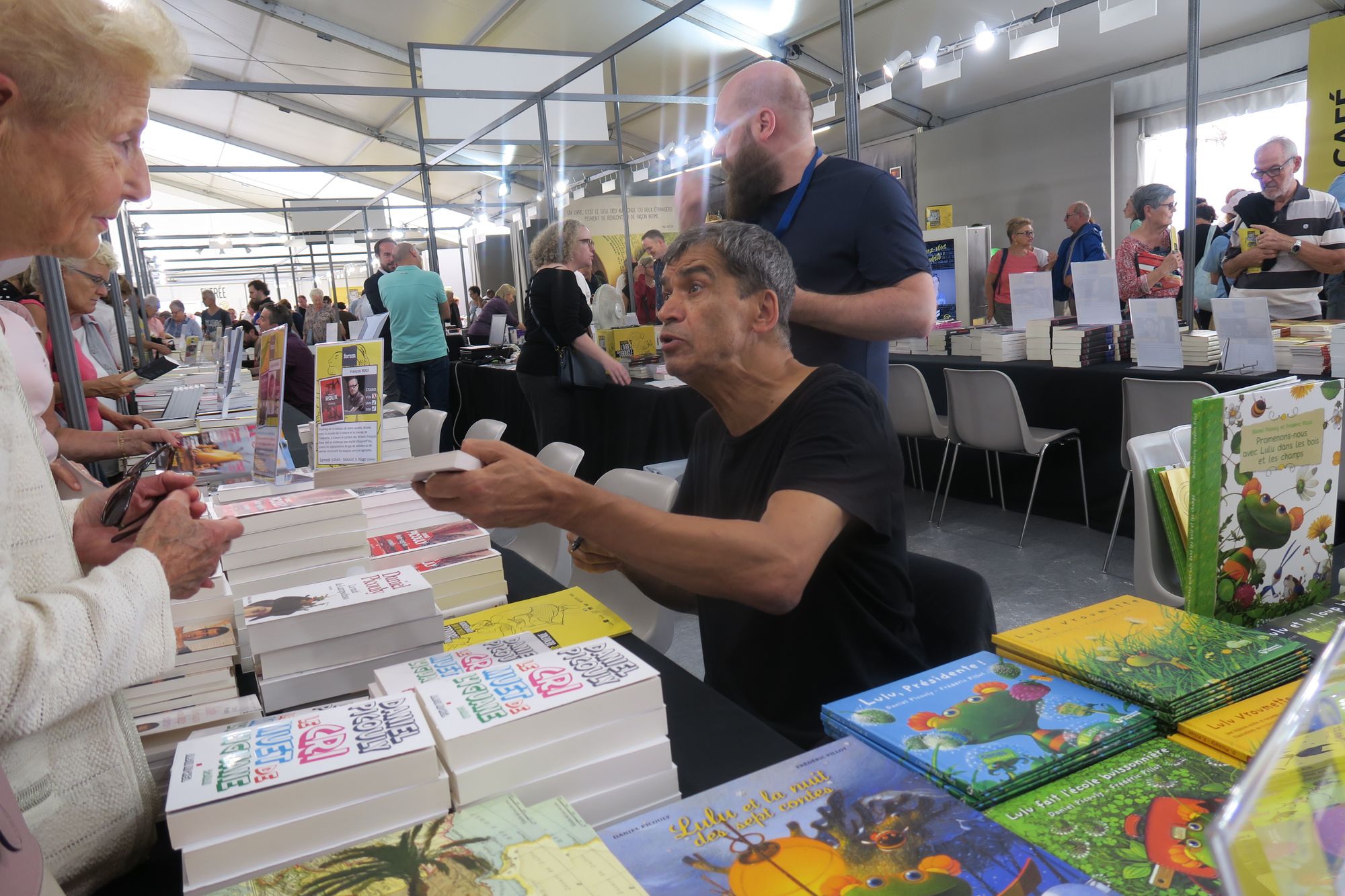 Besançon. Livres dans la Boucle : premiers noms et premiers temps forts