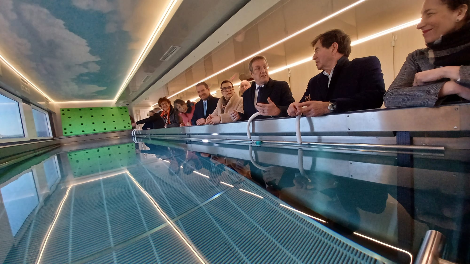 Lantenne-Vertière - Une piscine mobile pour les apprentis nageurs